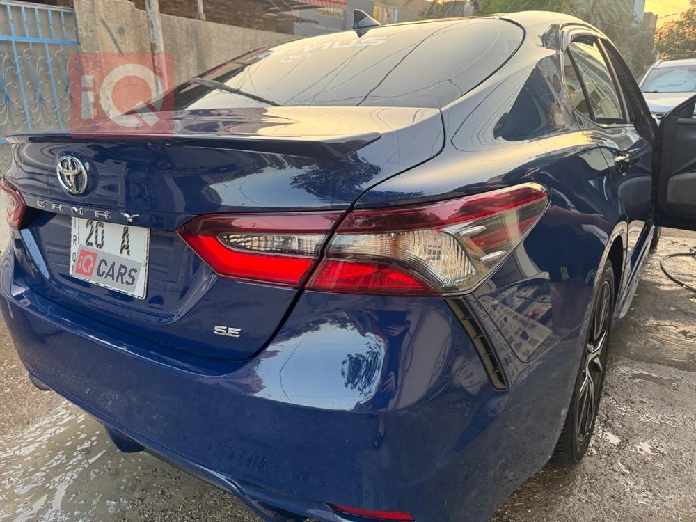 تۆیۆتا کامری